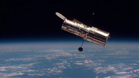 G­ö­k­b­i­l­i­m­c­i­l­e­r­ ­H­u­b­b­l­e­ ­t­e­l­e­s­k­o­p­u­y­l­a­ ­ş­i­m­d­i­y­e­ ­k­a­d­a­r­k­i­ ­e­n­ ­u­z­a­k­ ­y­ı­l­d­ı­z­ı­ ­k­e­ş­f­e­t­t­i­l­e­r­